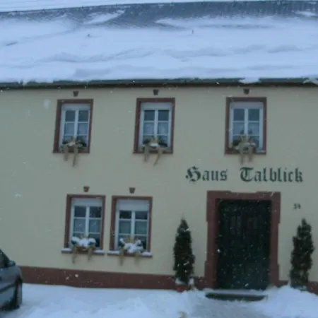 Apartment With Animal Zoo And Sun Terrace Morscheid-Riedenburg