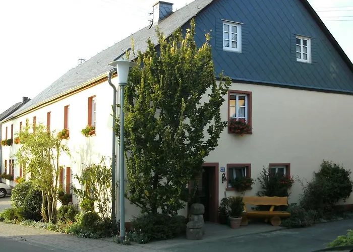 Terrace By The Zoo Daire *