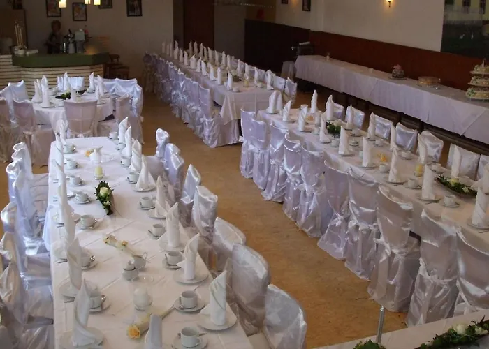 Terrace By The Zoo Daire *